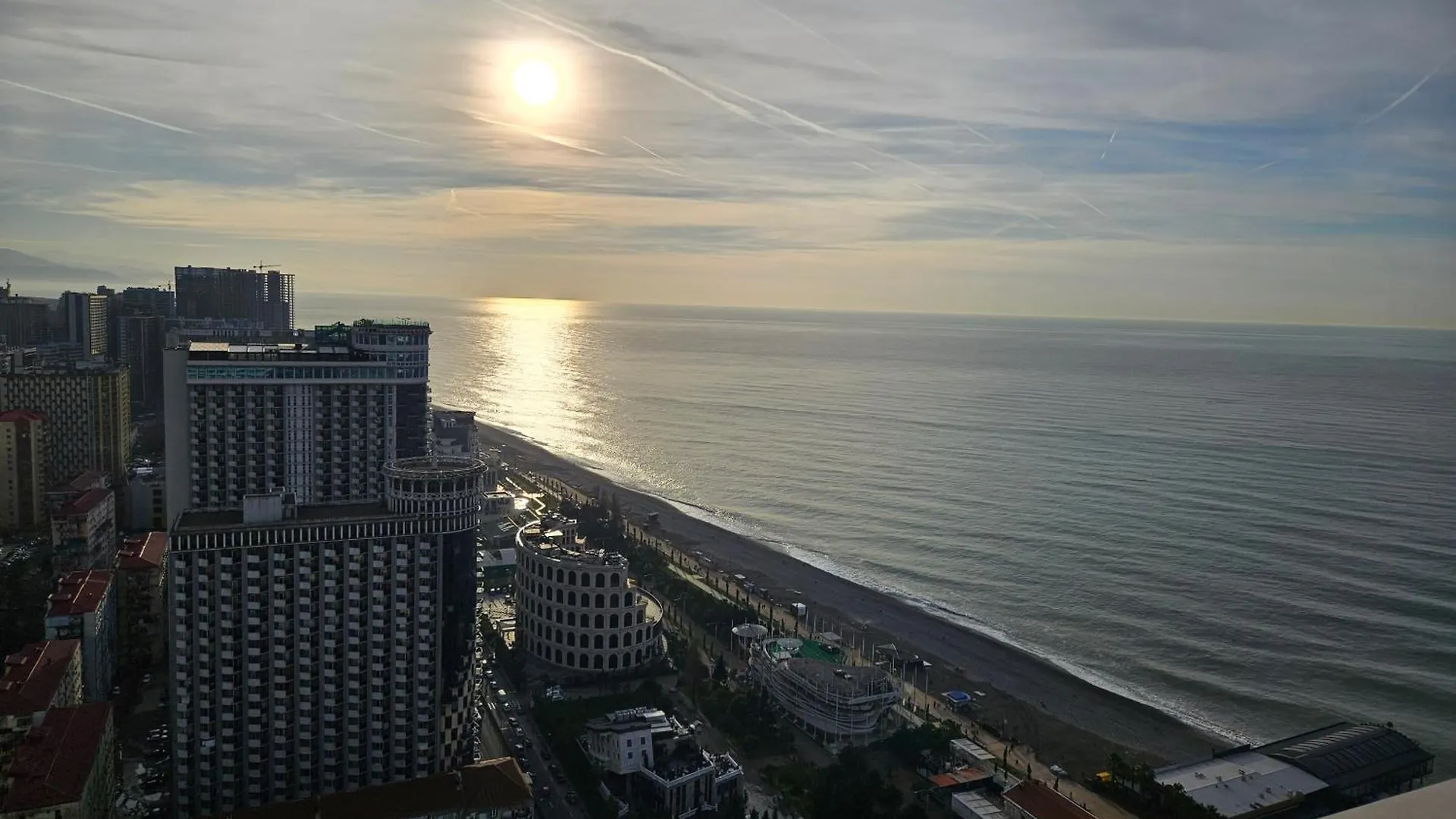 Orbi City Amazing Apartments Батуми